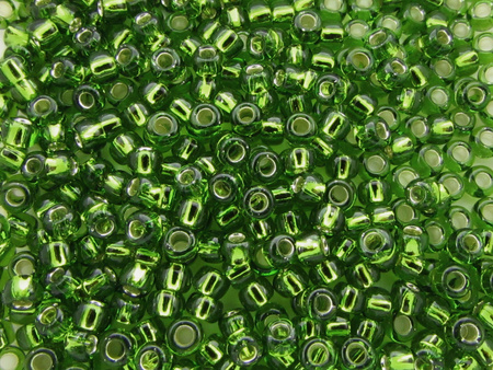 TOHO™ / Round 8/0 / Silver Lined / Lt Olivine / 10g / ~410szt
